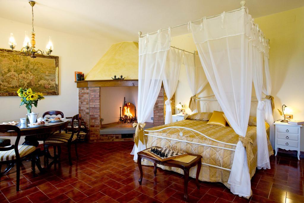 Agriturismo Podere Poggio Ai Cieli San Gimignano Oda fotoğraf