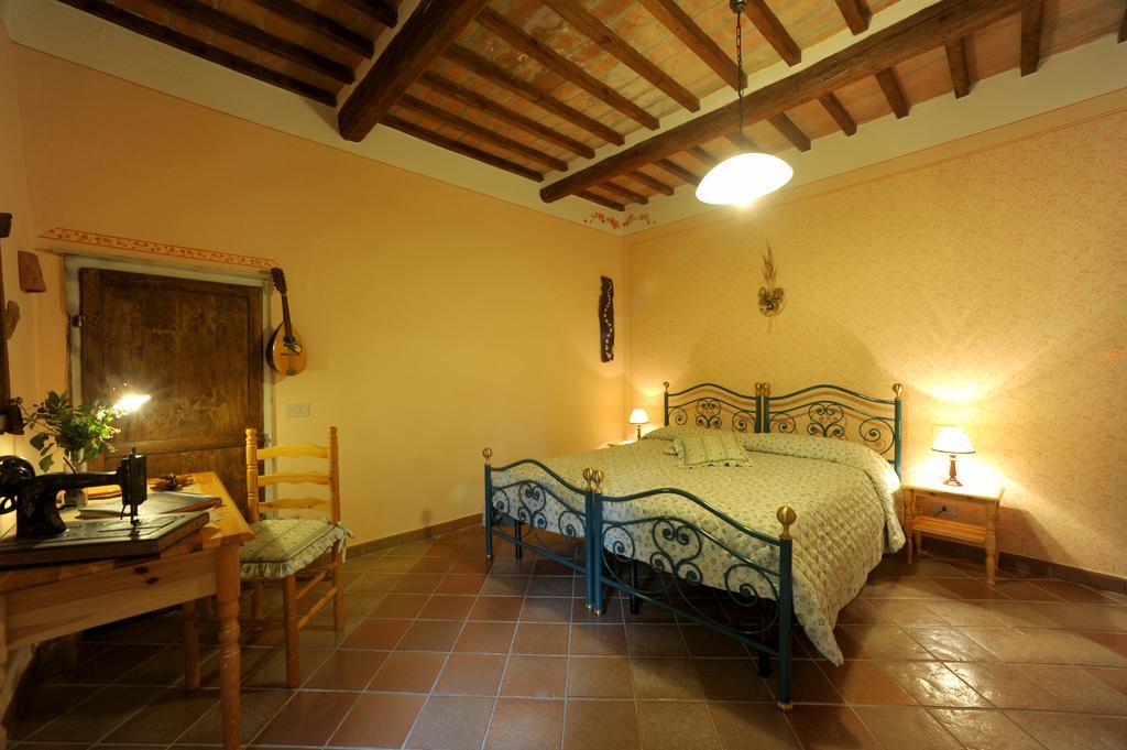 Agriturismo Podere Poggio Ai Cieli San Gimignano Oda fotoğraf